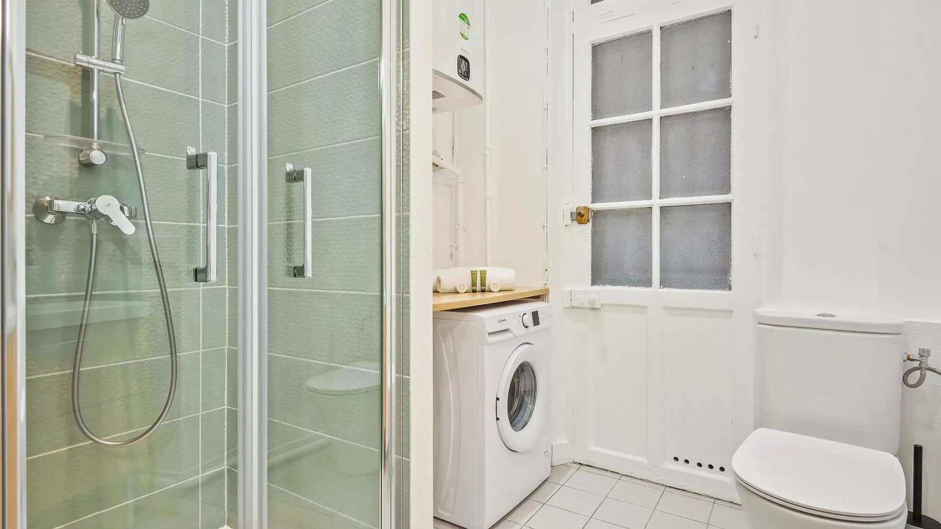 Elegant Appartement A Paris 16E